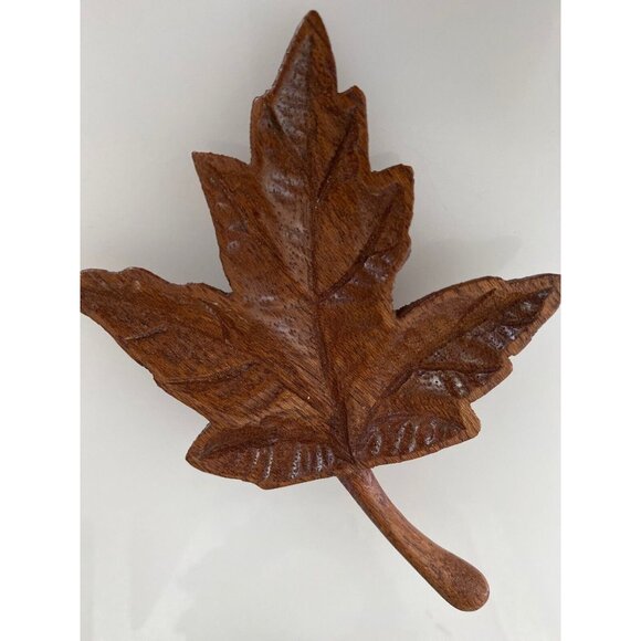 Vintage Handcrafted Wood Maple Leaf Brooch Brown Carved Pin 4" X 3.5" Exquisite - Picture 4 of 15